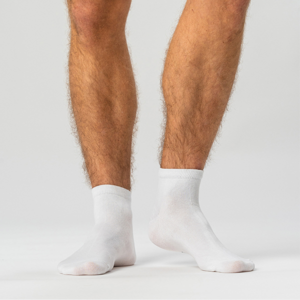 5 par vita ankelstrumpor i bambu