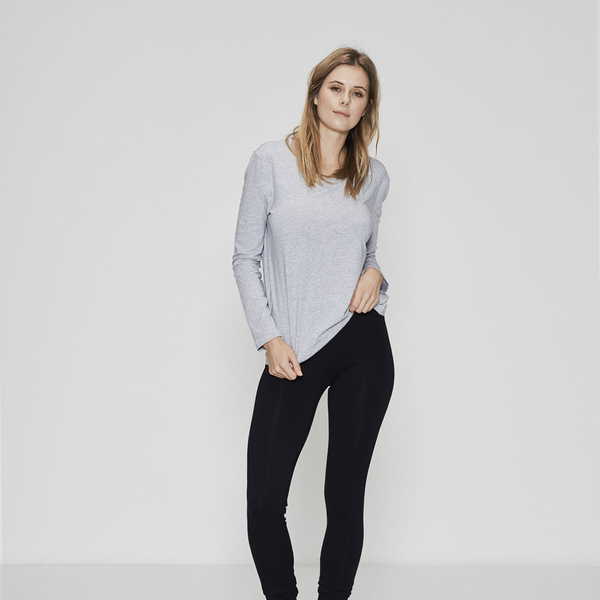 Ljusgrå långärmad T-shirt i bambu med rund hals