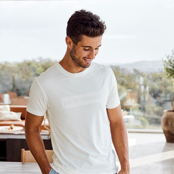 Vit bambu T-shirt med logotyp