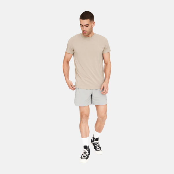 Mörk khaki t-shirt i bambu med rund hals
