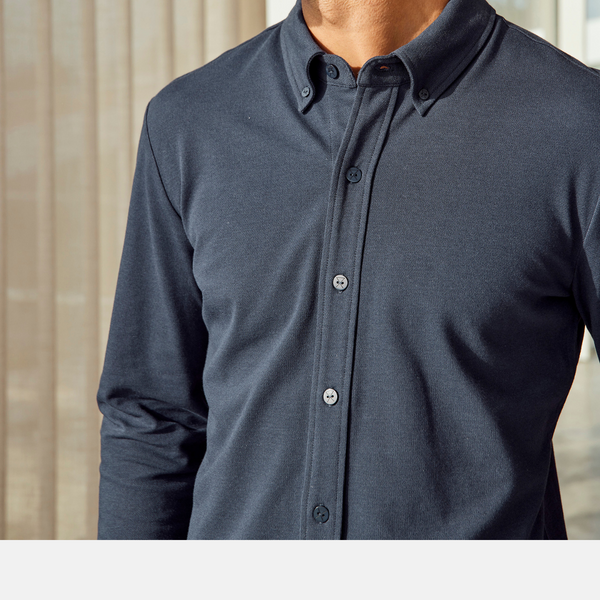 Mörkblå skjorta i bambu