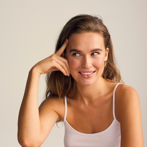 Vitt linne i bambu tunn rem