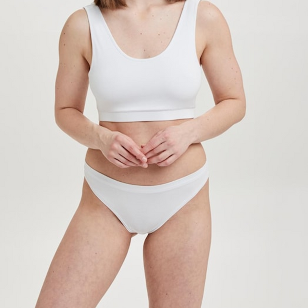 3-pack vita stringtrosor i bambu