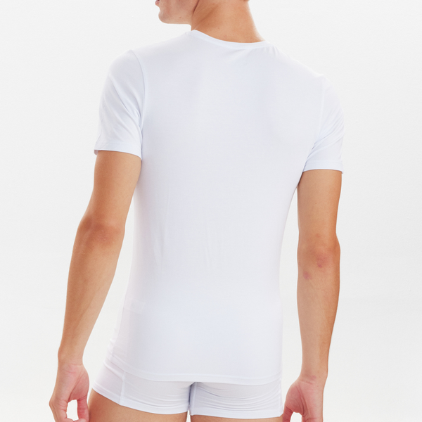 2 vita slim fit bambu T-shirt med rund hals