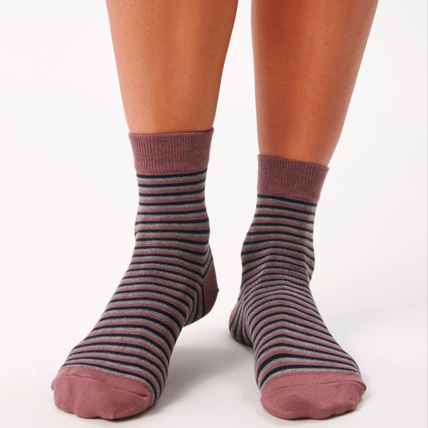 5 par bambus strømper i mauve og stribe mix Copenhagen Bamboo