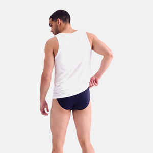 2 pak hvid bambus tank tops fra Lindbergh – model helfigur bagfra
