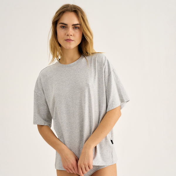 Lys grå bambus oversize T-shirt fra JBS of Denmark