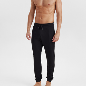 Sort badge hoodie joggingsæt i bambus fra JBS of Denmark