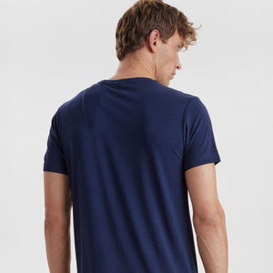 Blå bambus T-shirt med logo fra JBS of Denmark