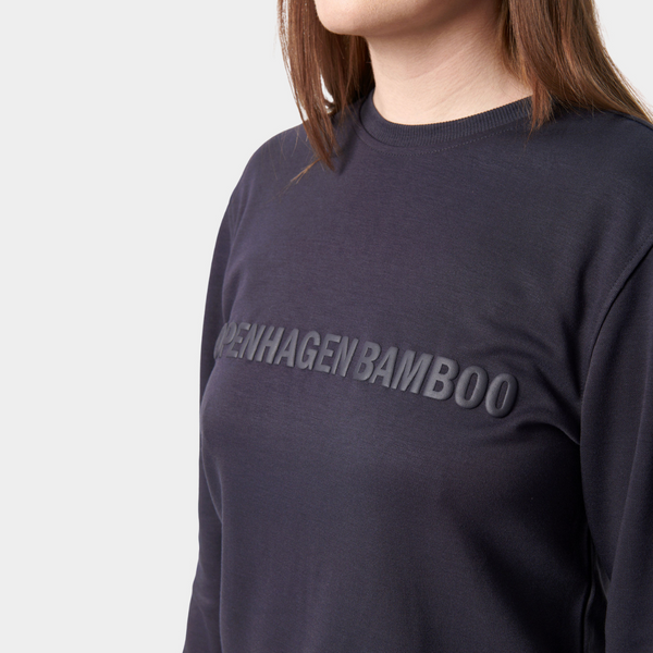 Mörkgrå joggingset i bambu med logotyp