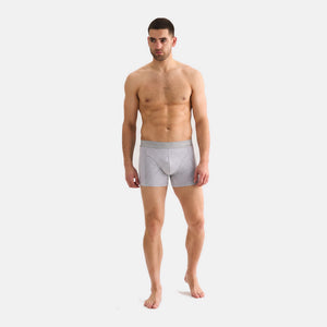 3 pak bambus underbukser i sort/grå/navy fra Jack & Jones på model forfra i helfigur