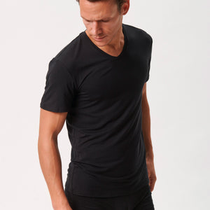 Sorte slim fit v-hals bambus T-shirts - 2 pak    Copenhagen Bamboo